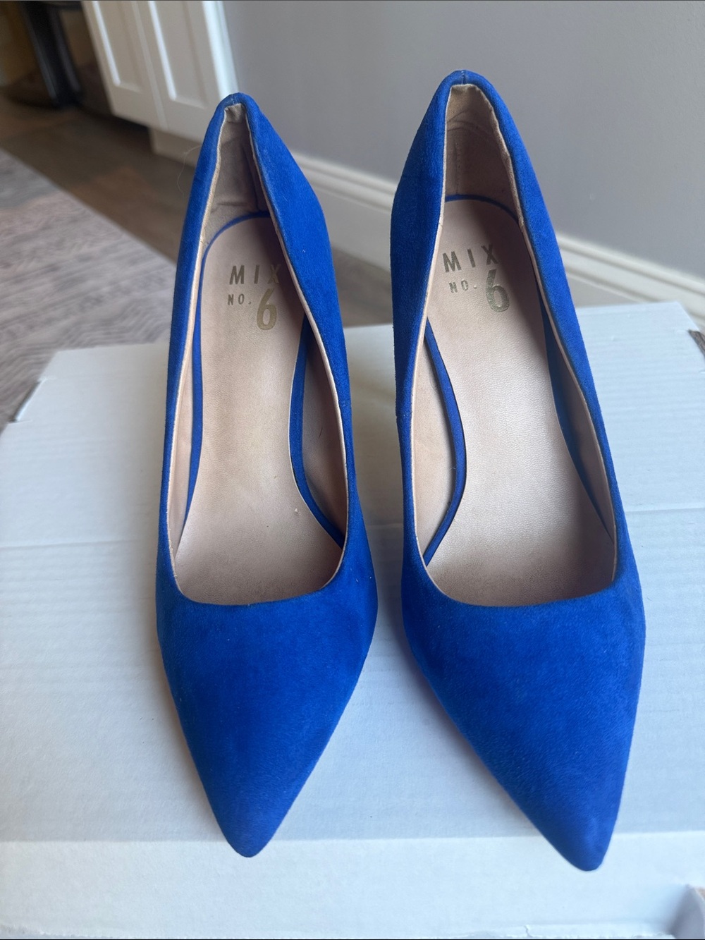 Mix No. 6 Cobalt Blue Pointed-Toe Suede Pumps Size 8